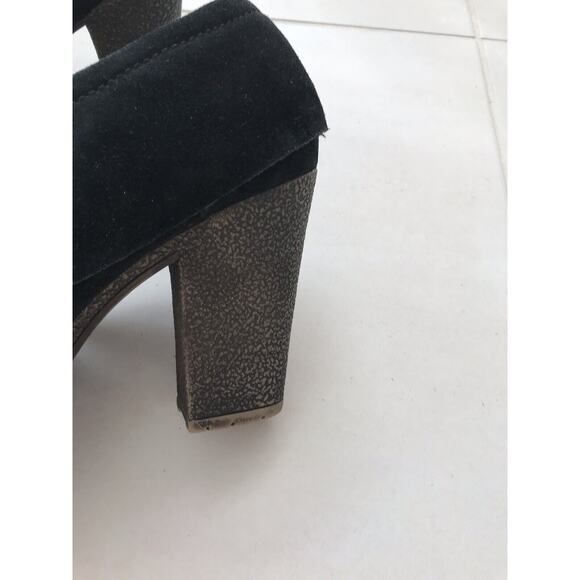 Nine West Suede Snow Drift Lug Sole Lace Up Booties Black - Picture 9 of 12